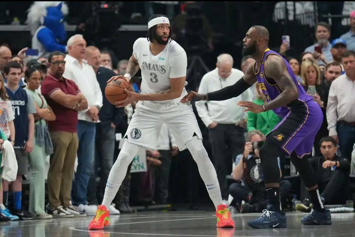 包含中超倒计时，洛杉矶湖人清晨门线救险，细节引发关注，更衣室稳定，赛季目标并未改变的词条