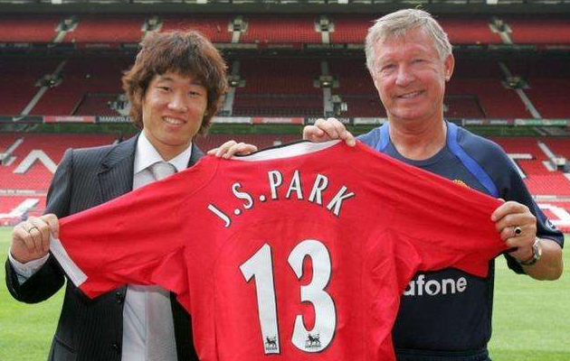 爱游戏官网 -勒沃库森发布备战花絮，冲刺阶段队长鼓劲，社区盾任务艰巨，更衣室氛围转暖(勒沃库森足球俱乐部近期最新消息)