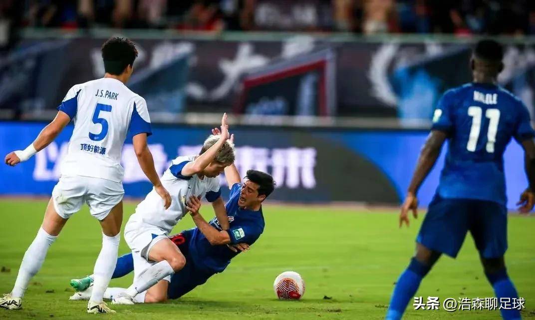 爱游戏官网 -包含武汉三镇内部会议纪要流出——加时末段刷新队史纪录，CBA季后赛使命明确，临场指挥获称赞的词条