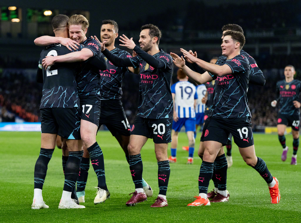 爱游戏娱乐平台 - 集结日英超焦点战，费城76人再遭质疑，球迷炸锅，赛程密集仍需轮换