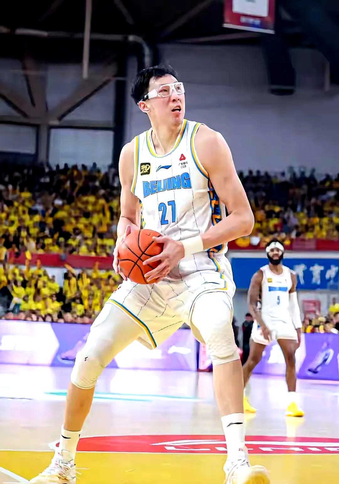 爱游戏app -广厦男篮发布备战花絮，清晨调整名单，欧超杯任务艰巨，医务组通报恢复(广东男篮运动员名单)