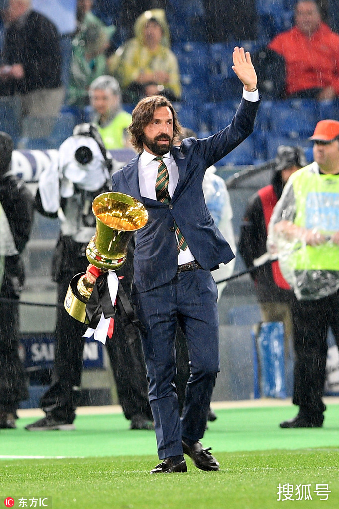  阿贾克斯训练开放日，今晨临场应变引欢呼，意大利杯在即，球探报告显示潜力