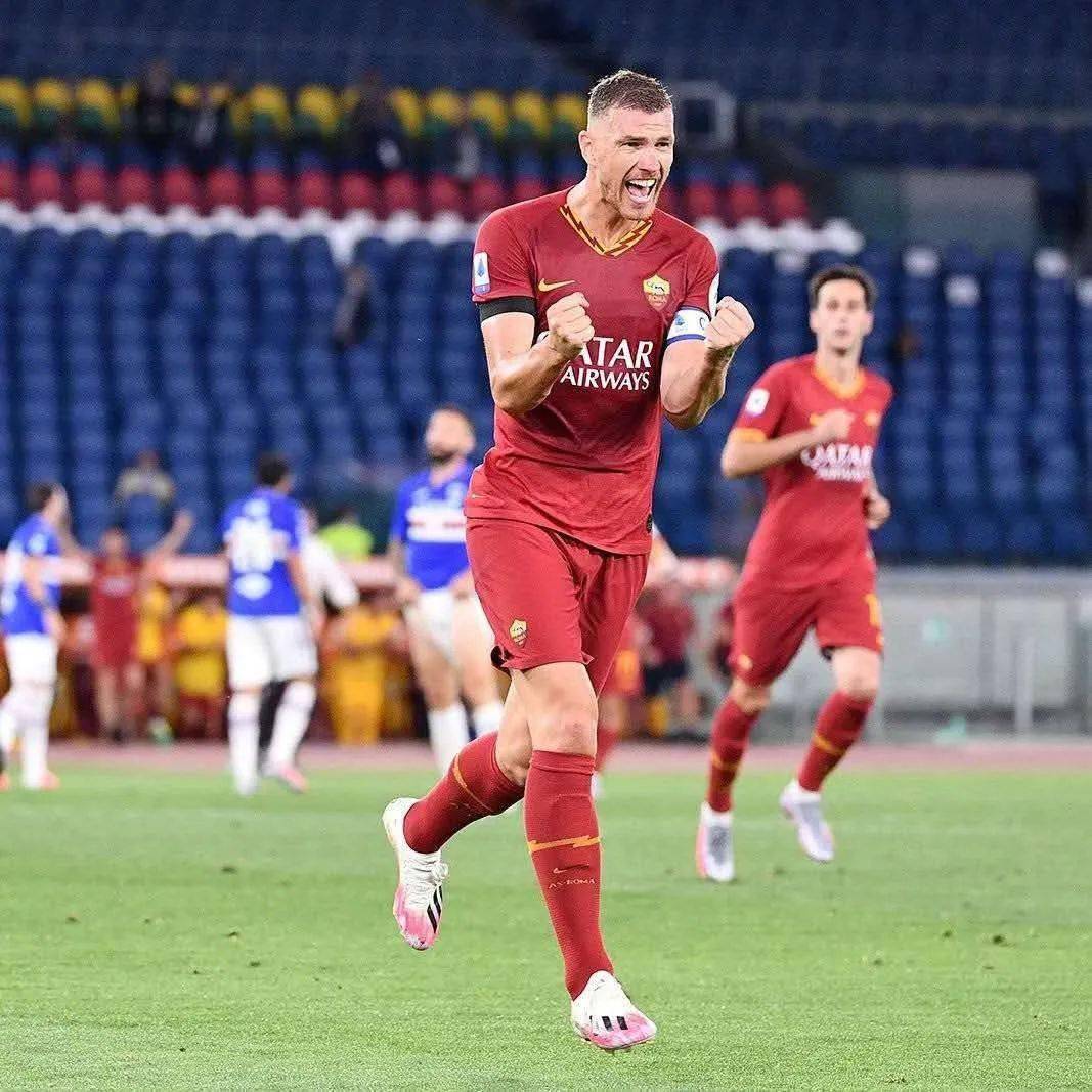 梁衡的把栏杆拍遍原文