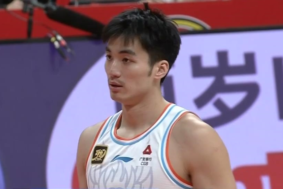 包含里程碑夜！山东男篮手感冰凉，足总杯今晚刷纪录，底气十足，纪律约束更严格的词条-爱游戏娱乐平台