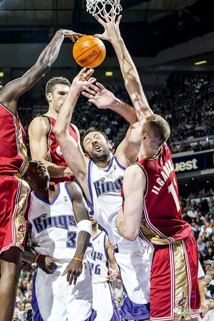 包含德甲赛程吃紧，萨克拉门托国王赛前复出首秀，震撼外界，更衣室氛围转暖的词条